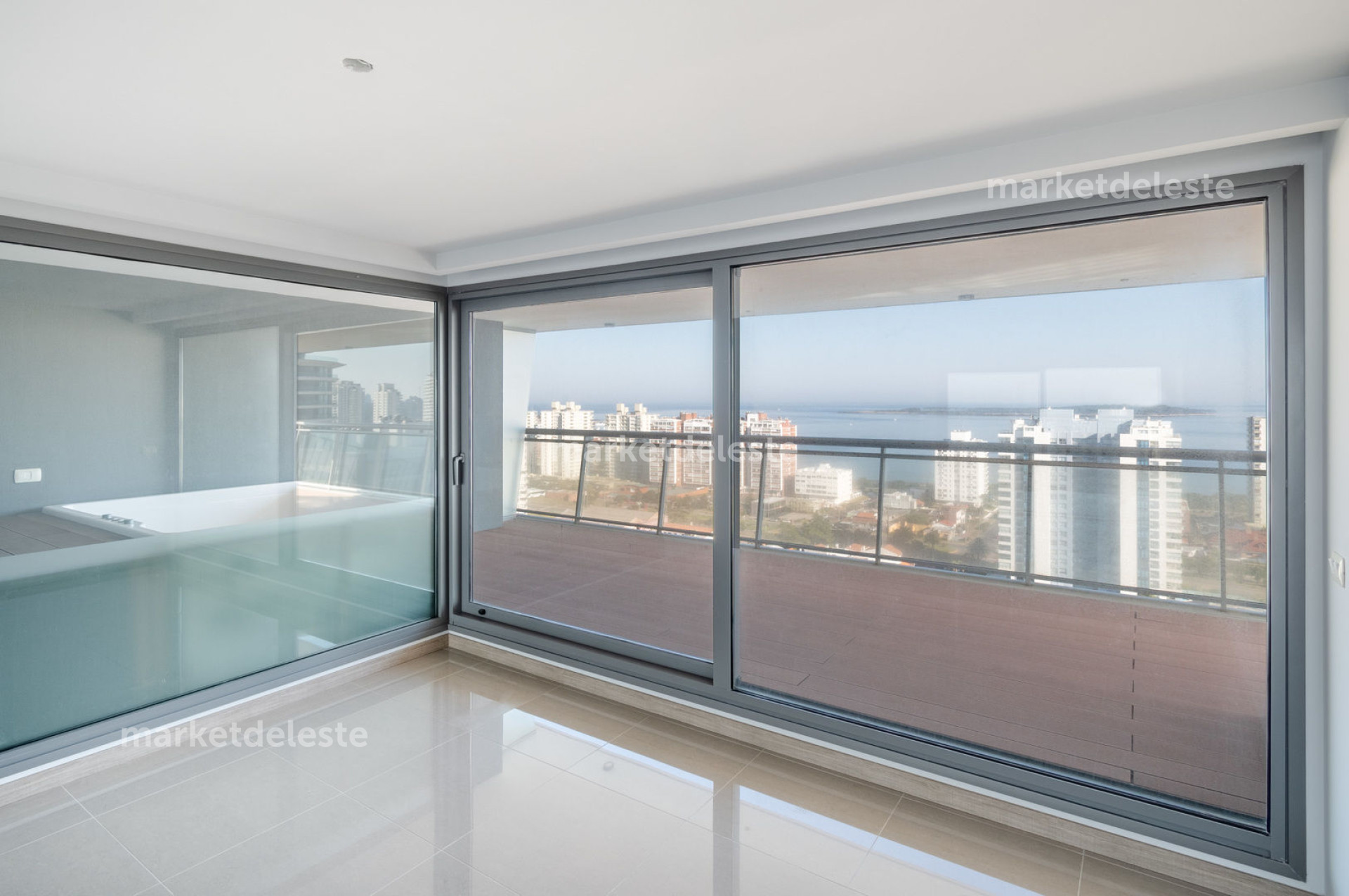 Apartamento ID.6021 - WIND TOWER - PISO ALTO - 2 DORM