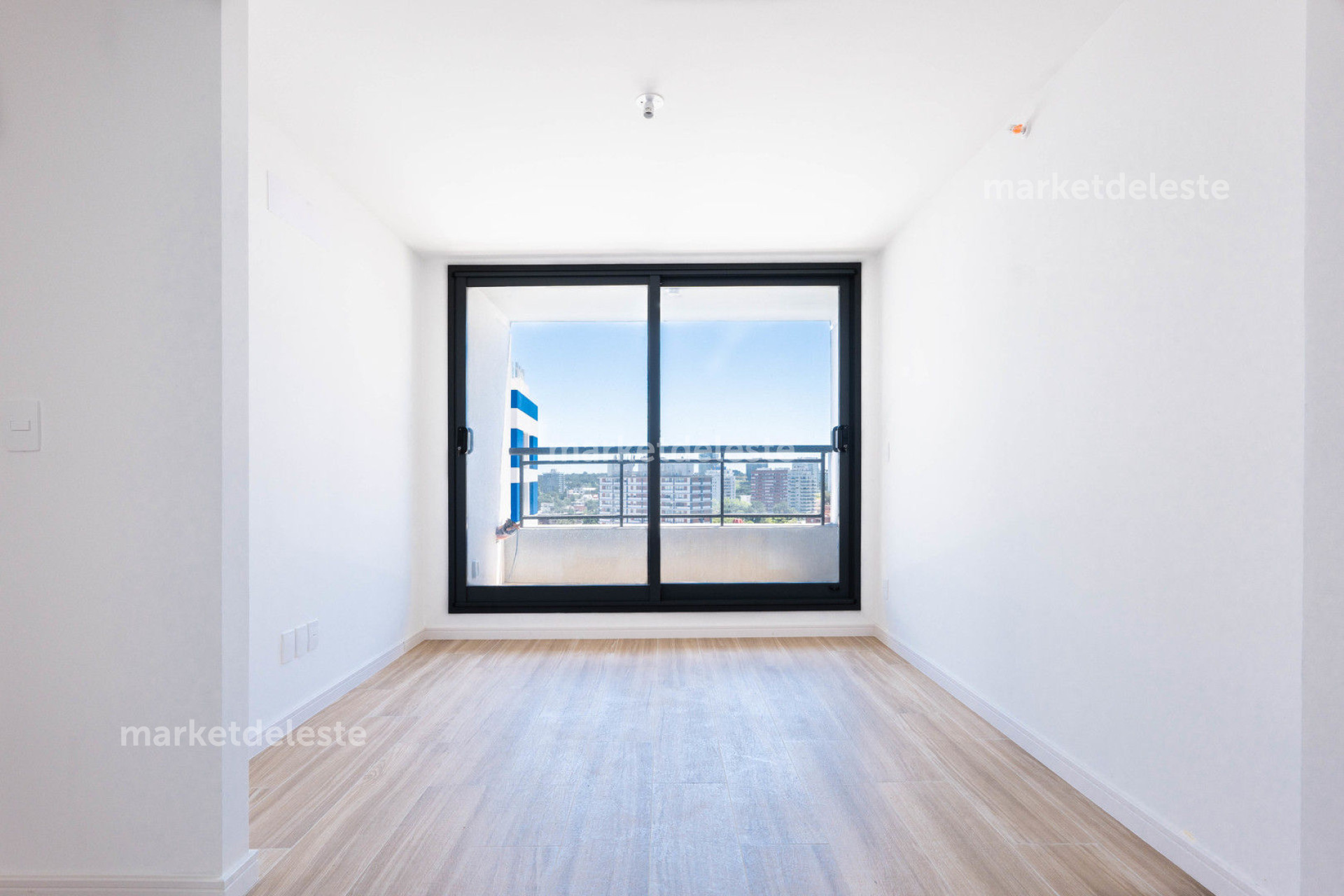 Apartamento ID.6069 - EDIFICIO SIGLO SOL II - 2 DORMS 