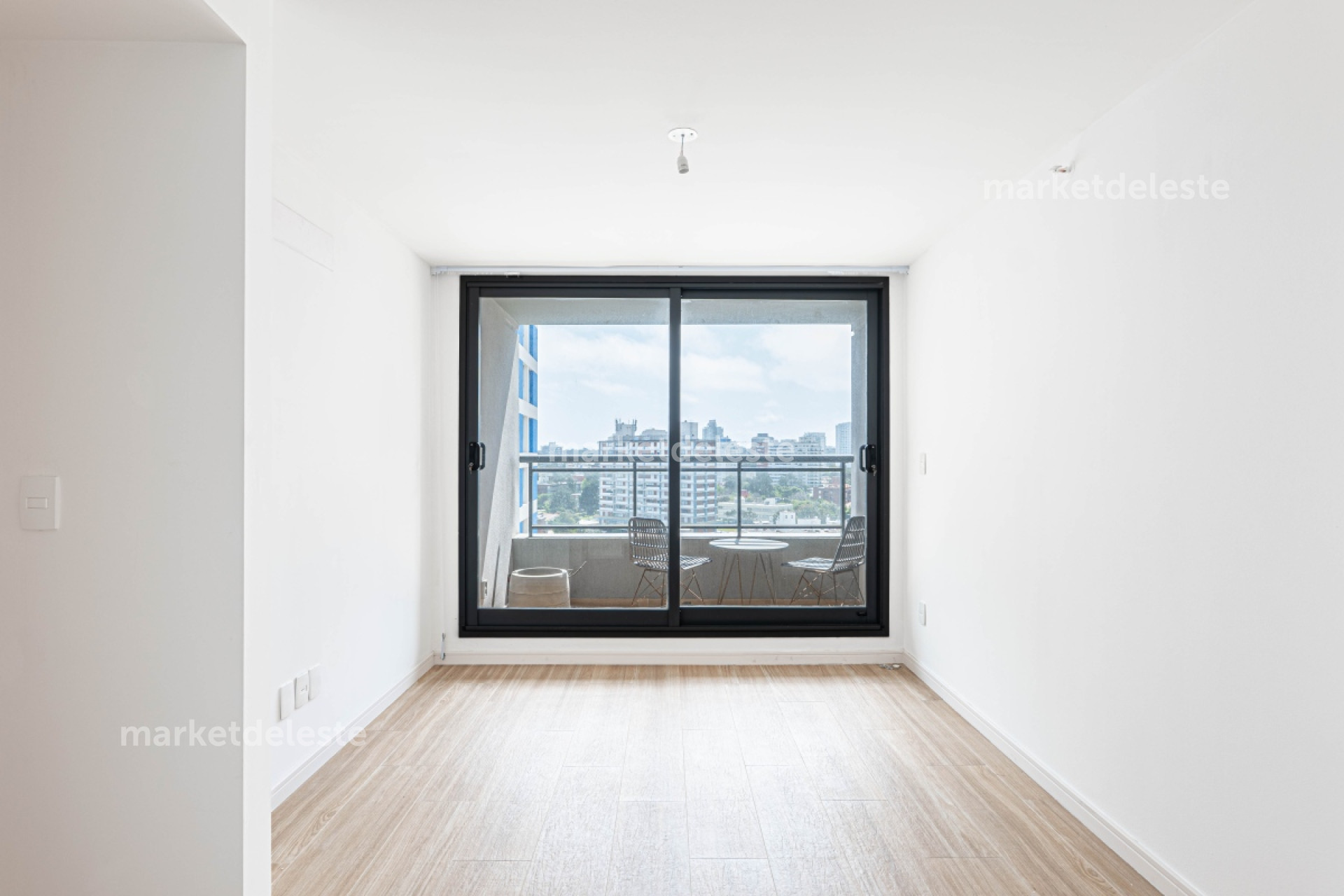 Apartamento ID.6953 - EDIFICIO SIGLO SOL II - 2 DORMS 