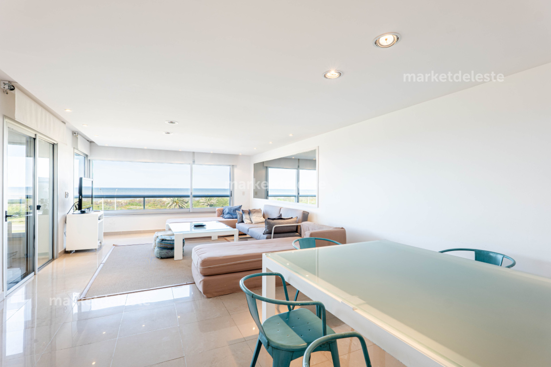 Apartamento ID.7432 - PRIMERA LINEA PLAYA BRAVA 3 DORM.