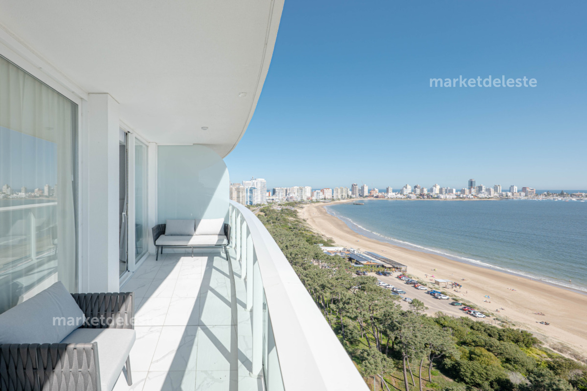 Apartamento ID.7666 - PARAMOUNT - PISO ALTO - 3 DORM