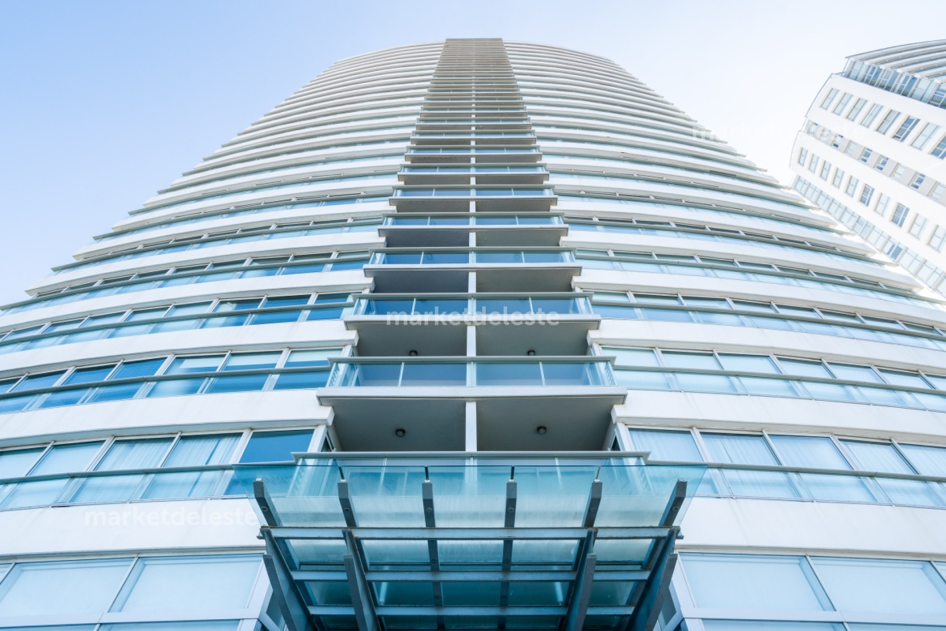 Apartamento ID.6914 - LE PARC I - CENTRAL 2 SUITE + DEP