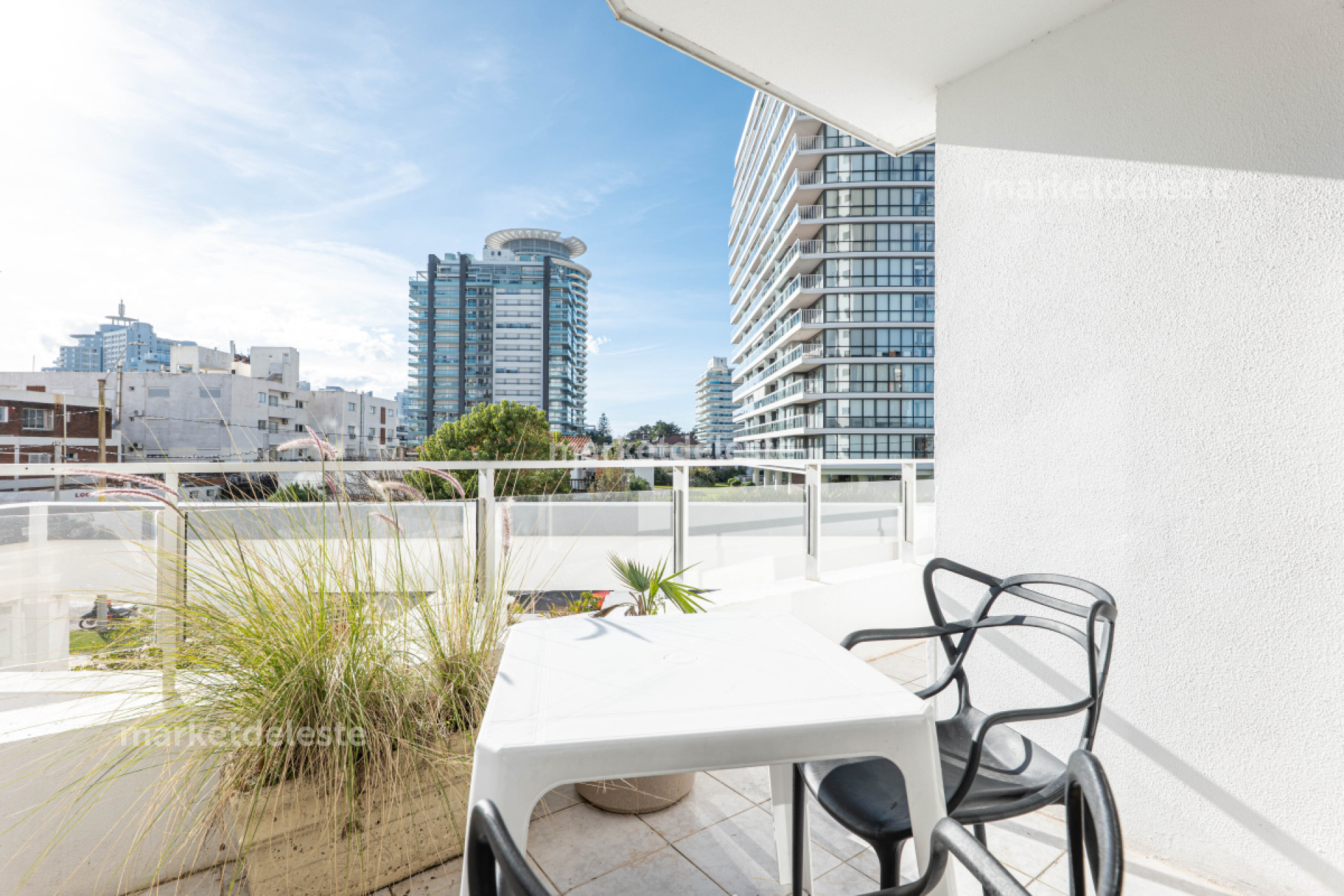 Apartamento ID.7402 - TRIANGULO BRAVA 1 DORM Y MEDIO