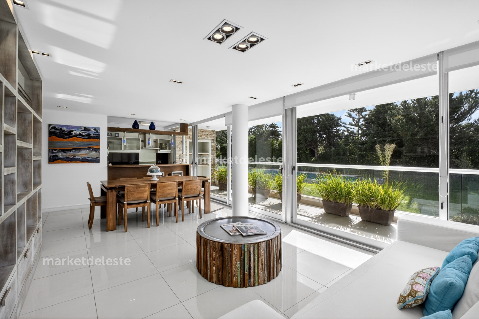 DUPLEX EN PLAYA BRAVA - EN VENTA - MKT8080A