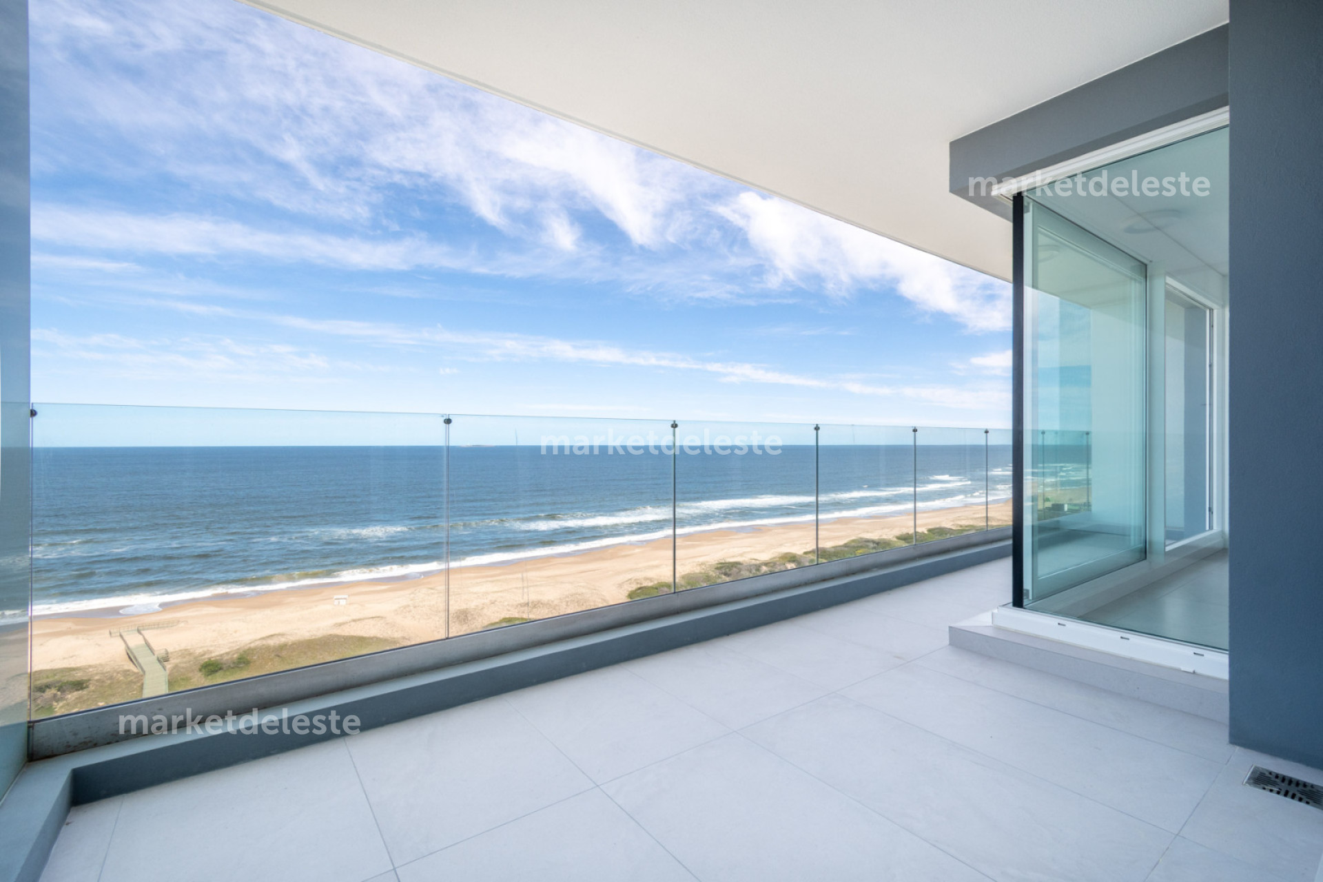 Apartamento ID.7771 - LE PARC 3 - CENTRAL PISO ALTO 02