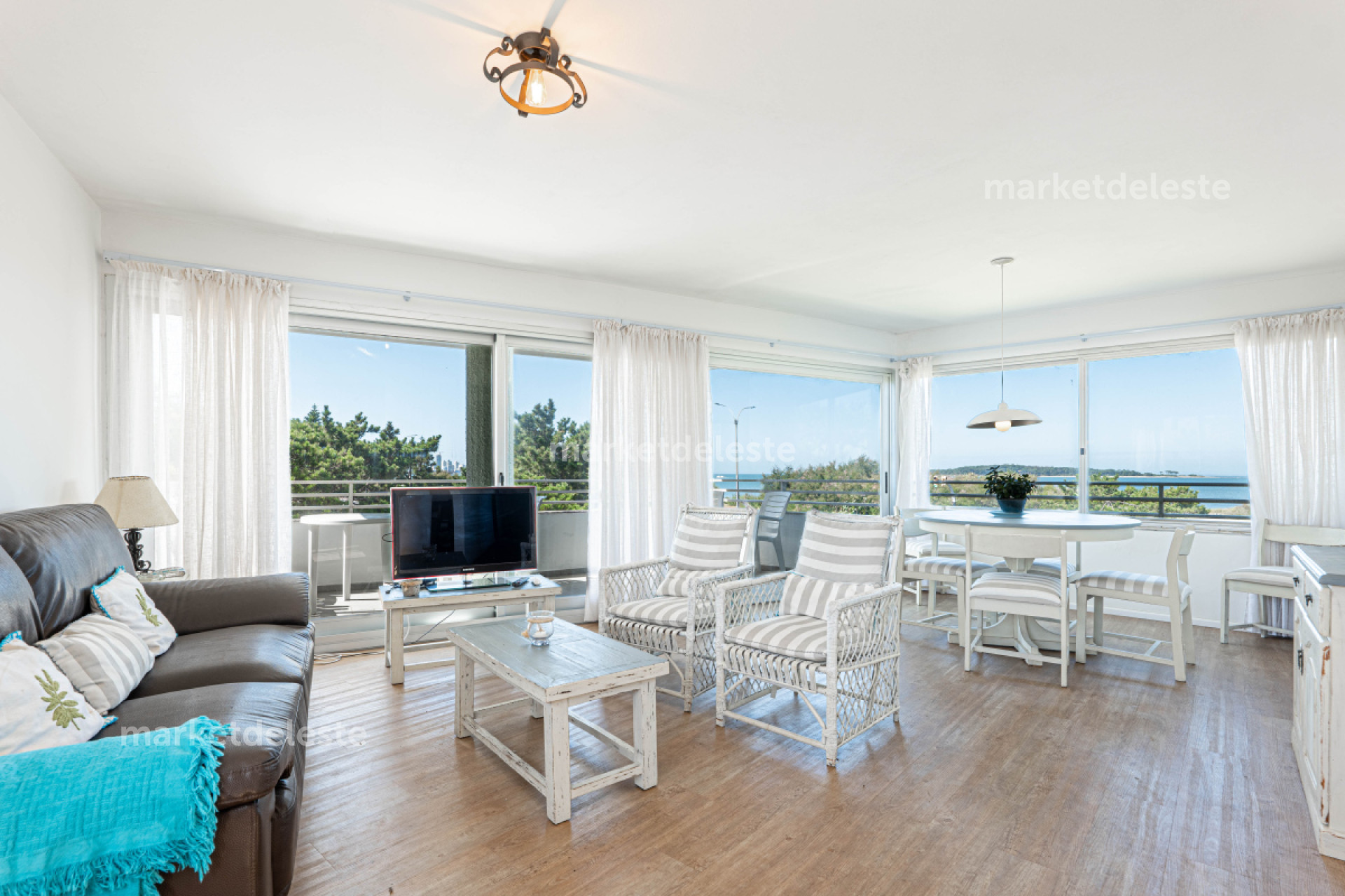 Apartamento ID.6773 - SAMAMBAIA - 3 DORMITORIOS + SERVICIO 