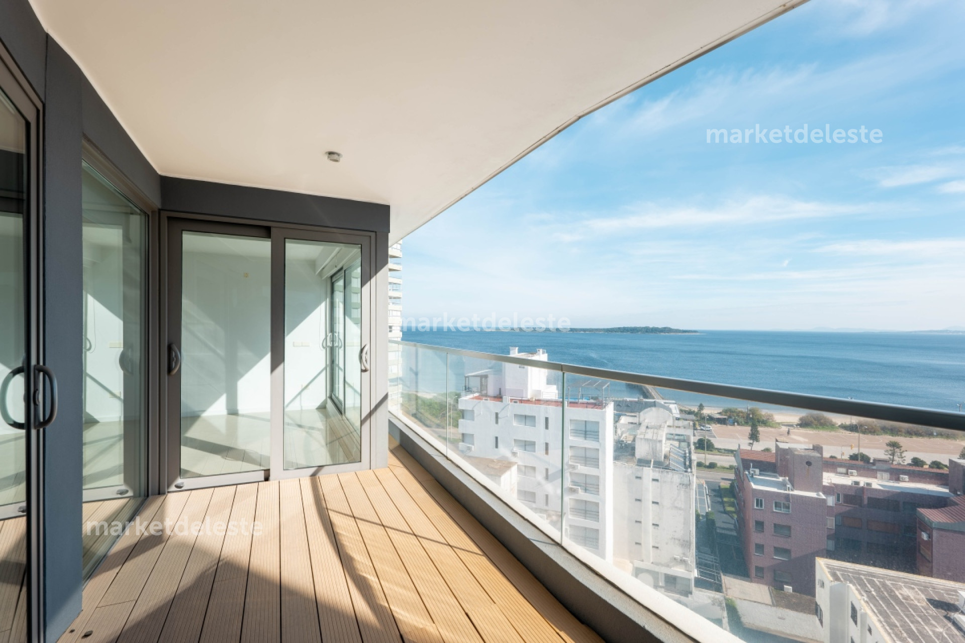 Apartamento ID.2565 - ALEXANDER COLLECTION - 3 DORM.