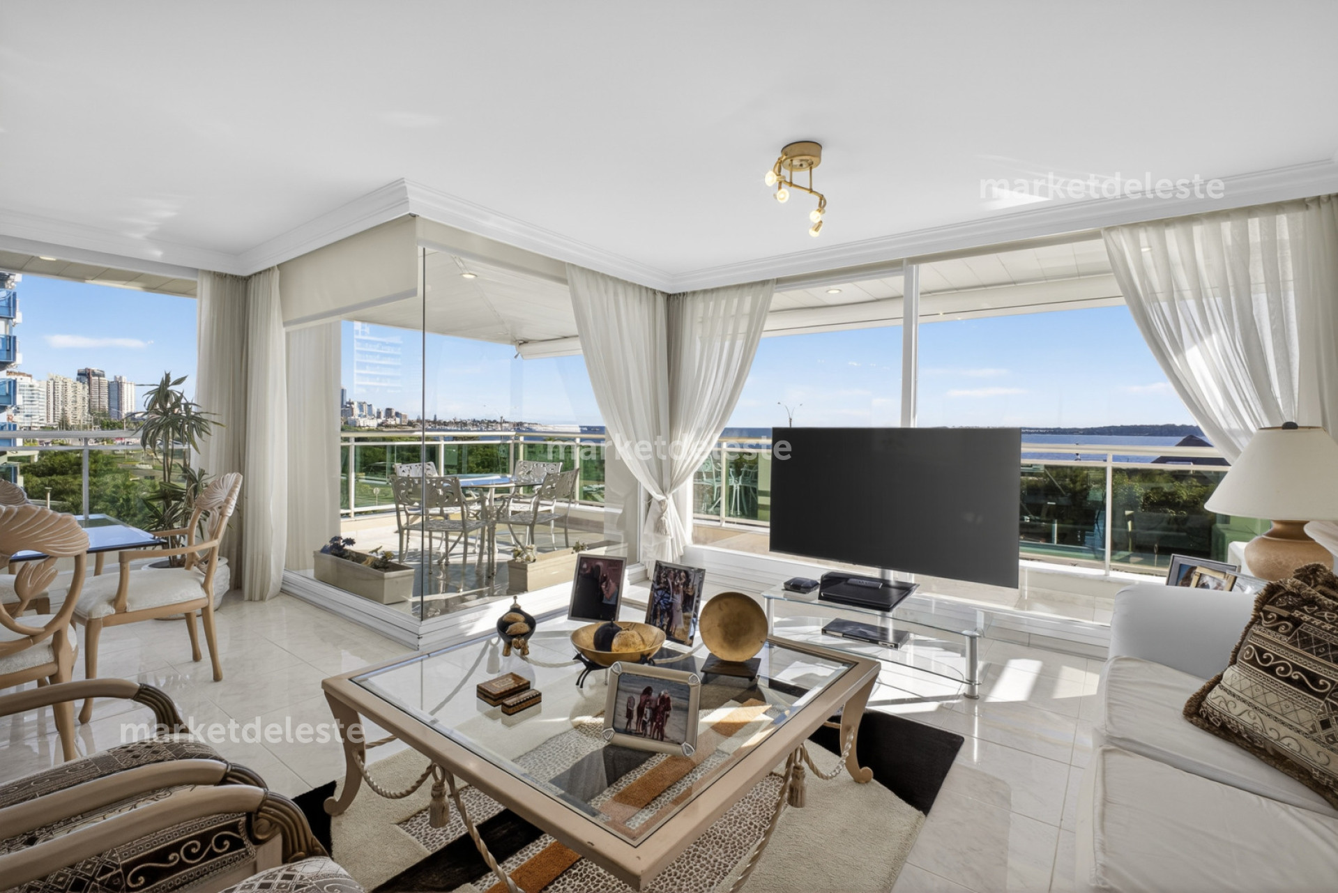 CORAL TOWER - ESQUINERO - MKT8091A
