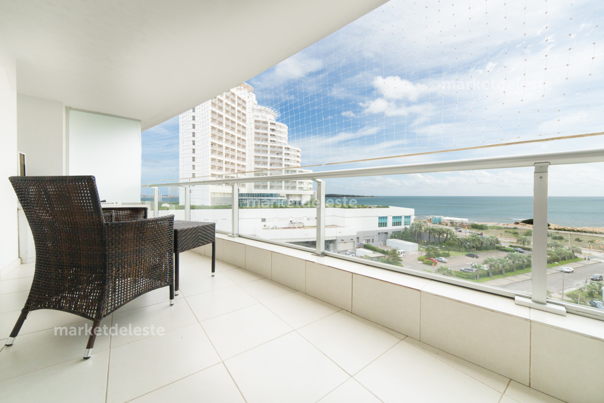 Apartamento ID.7849 - SEASONS TOWER - 2 DORM + DEP. 