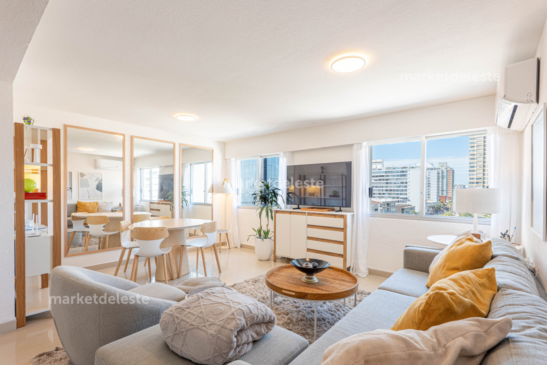 Apartamento ID.7663 - TORRE VERONA - 1 DORM Y MEDIO