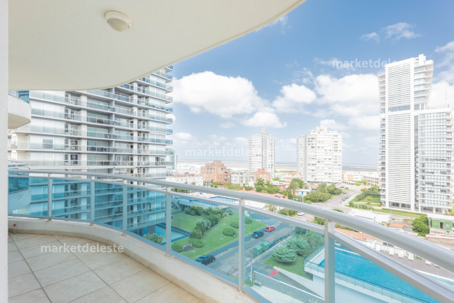 Apartamento ID.6153 - EDIFICIO SOL & LUNA II - 1 DORM - B