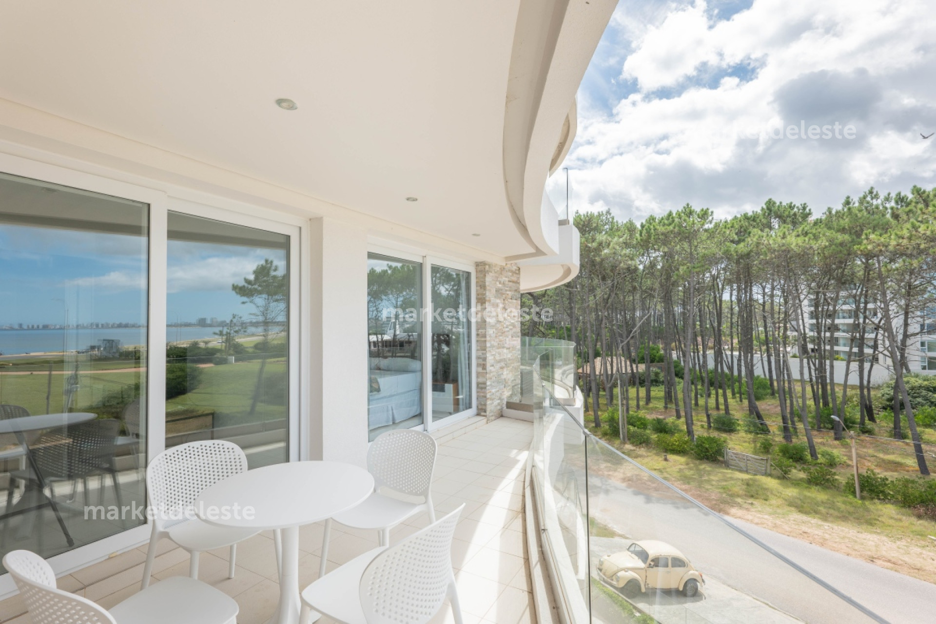 Apartamento ID.2944 - PLAYA MANSA 1° LINEA - 1 DORM