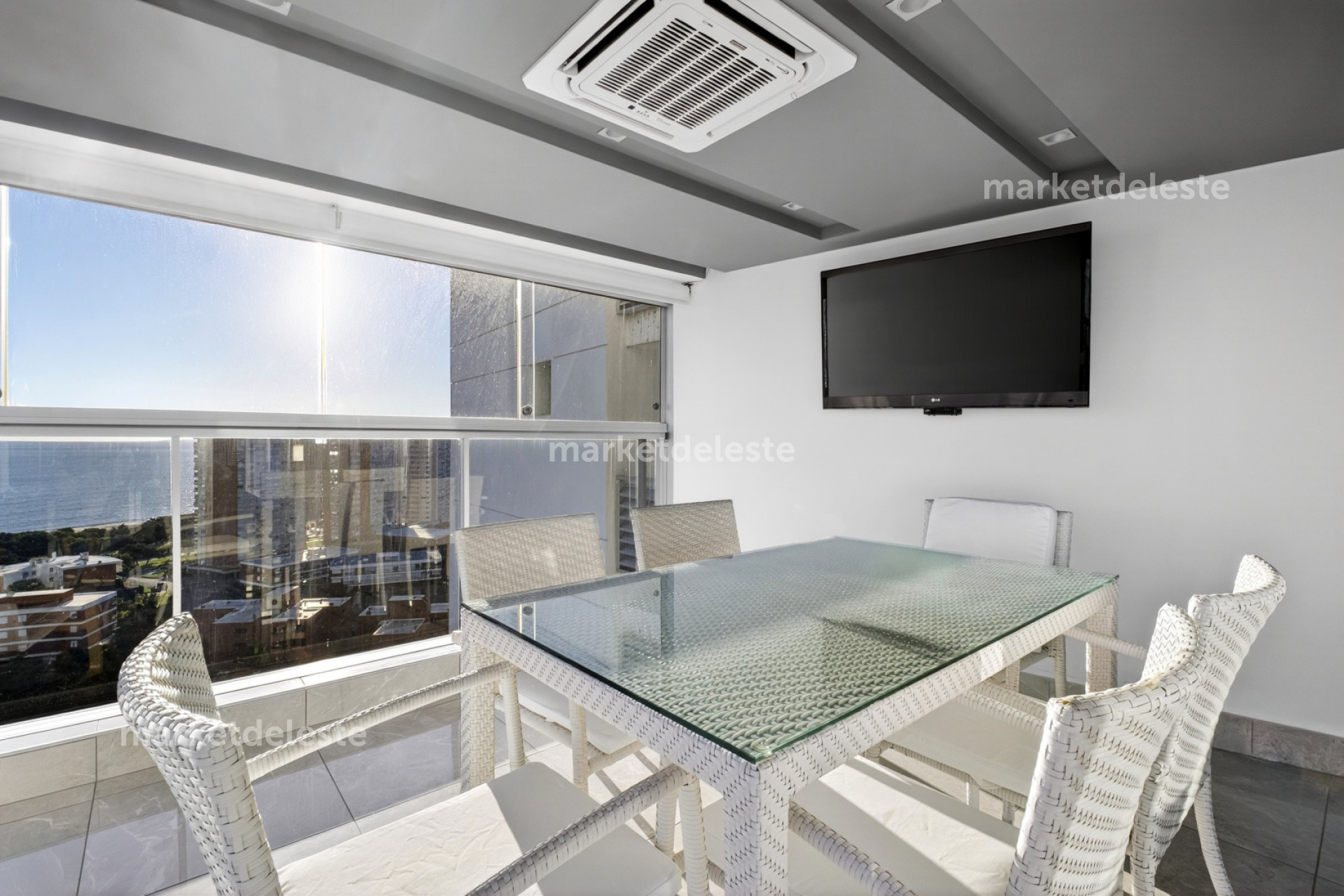 MIAMI BOULEVARD II - 2 DORM - MKT7559A