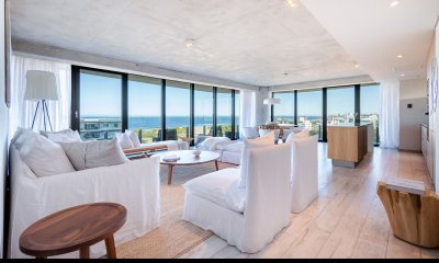 SURFSIDE - 3 SUITE + DEN