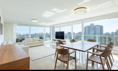 ONE 1 ESQUINERO 4 SUITES