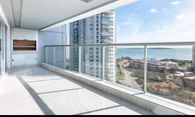 Apartamento en Punta del Este, Mansa