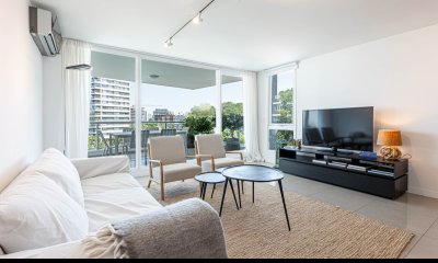 ONE 1 - CENTRAL 3 SUITE
