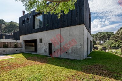 casa en venta 3 dorm-s en punta ballena - mkt7208c