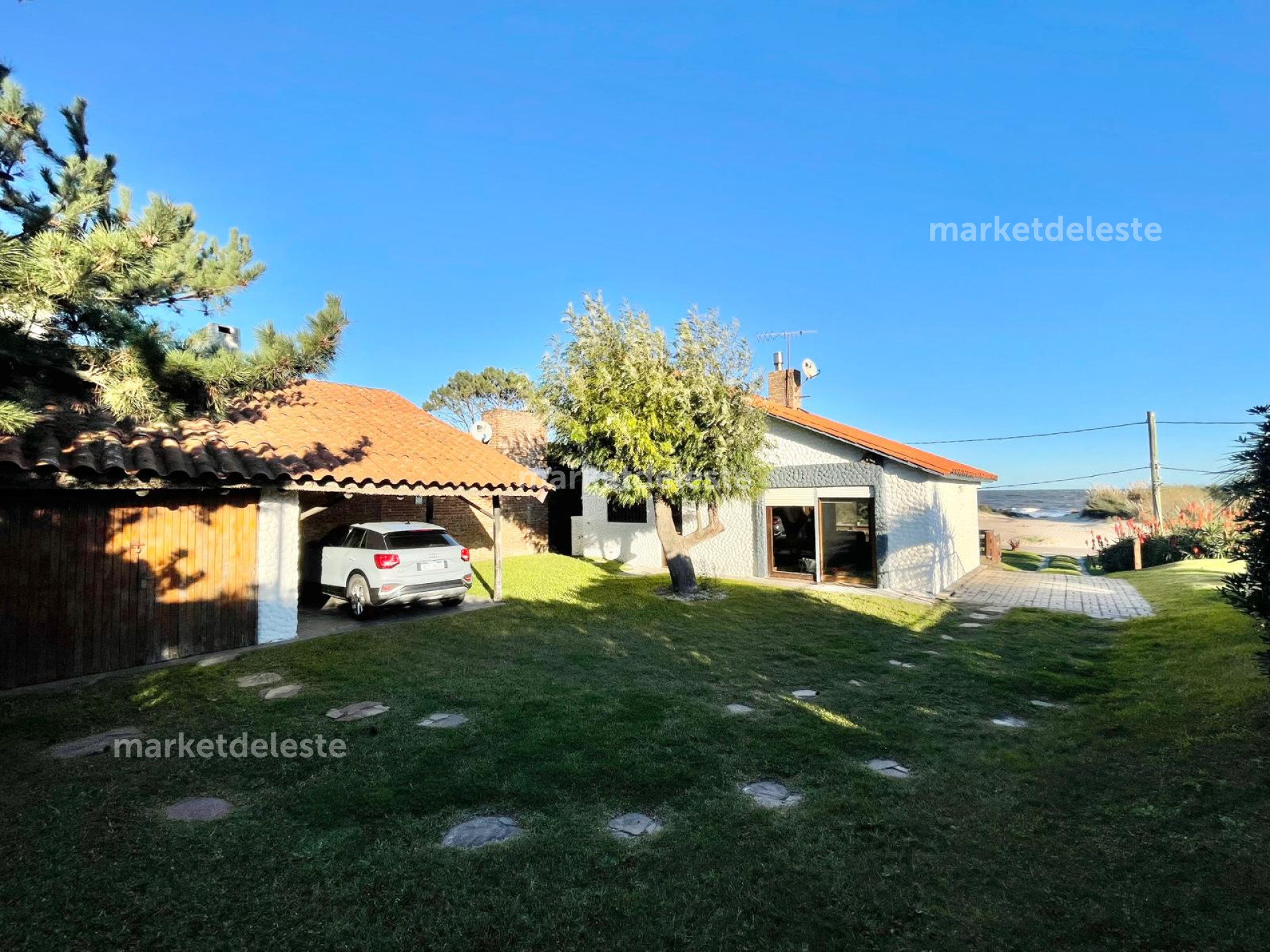 Casa ID.6739 - CASA PRIMERA LINEA PIRIAPOLIS  