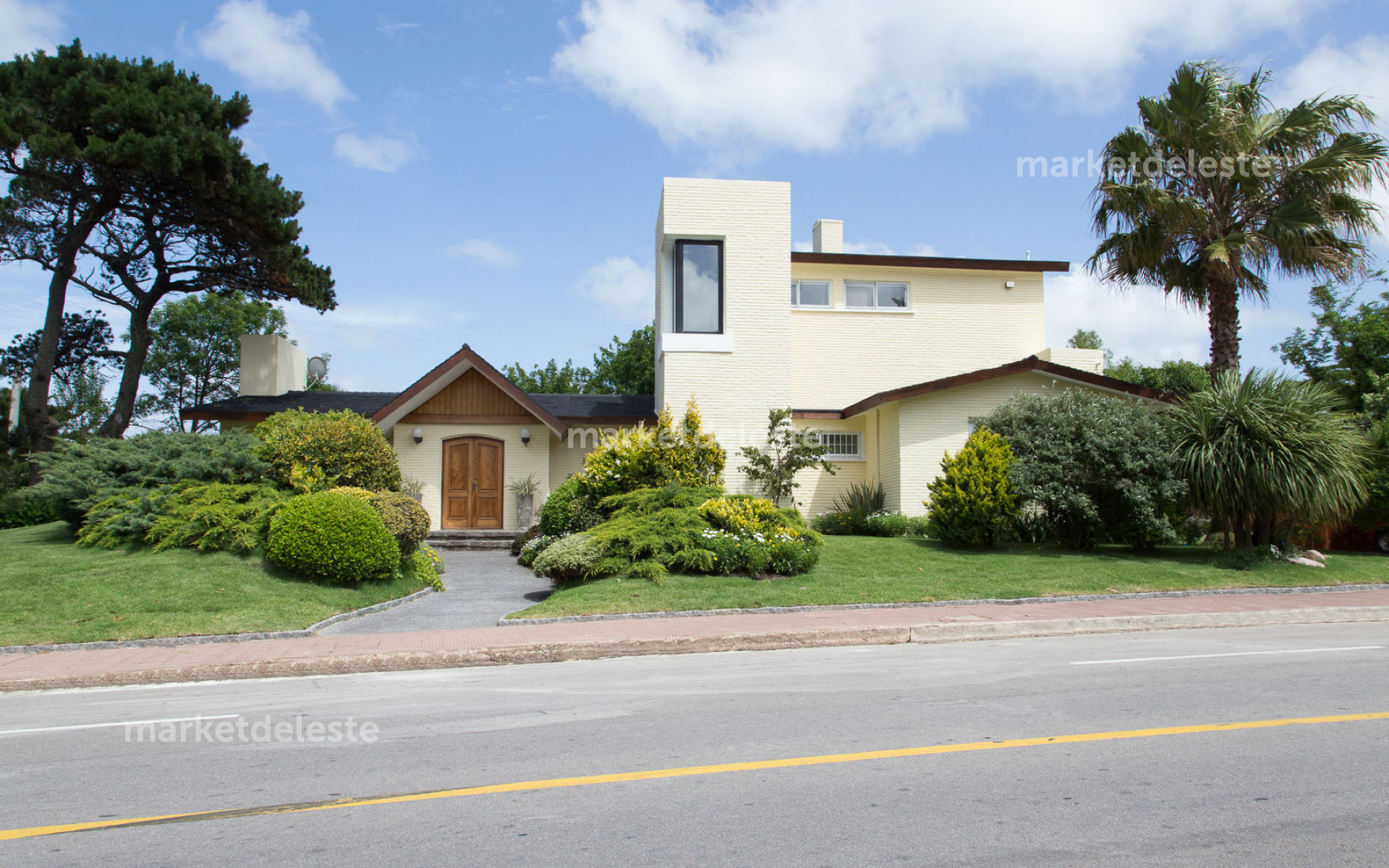 Casa ID.1300 - CASA EN LA MANSA