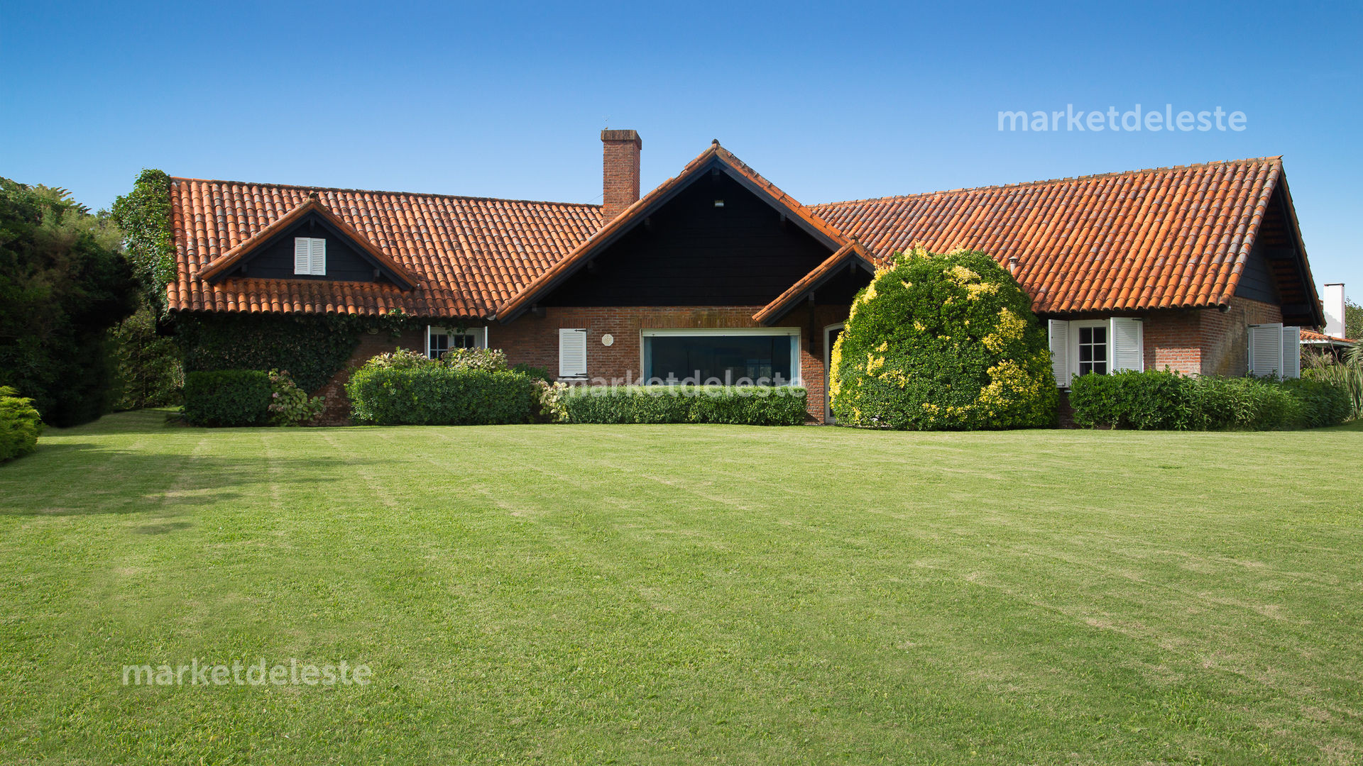 Casa ID.2147 - PLAYA BRAVA 1ª LINEA