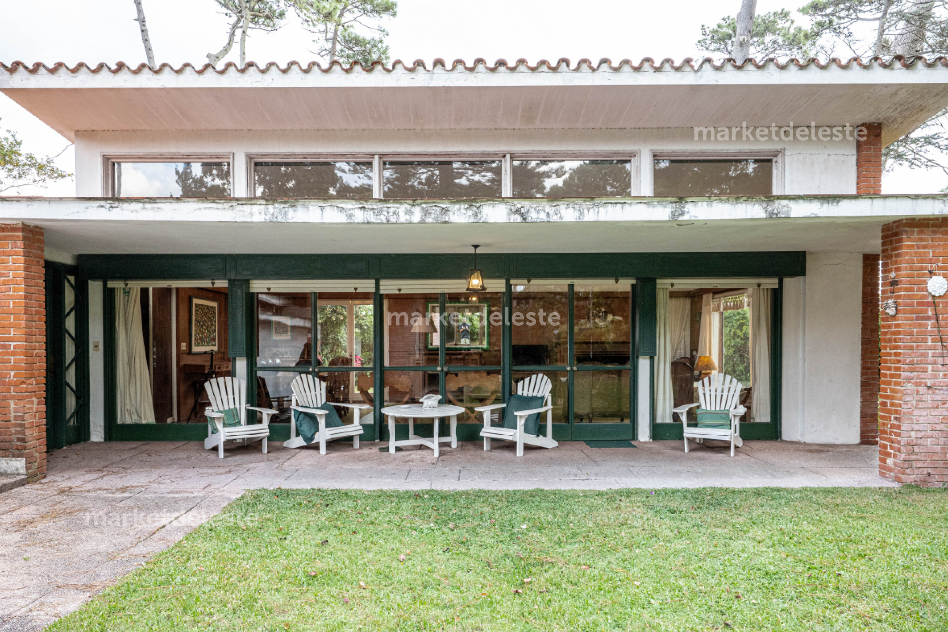 Casa ID.7266 - SAN RAFAEL - AMPLIO JARDIN Y 4 DORM