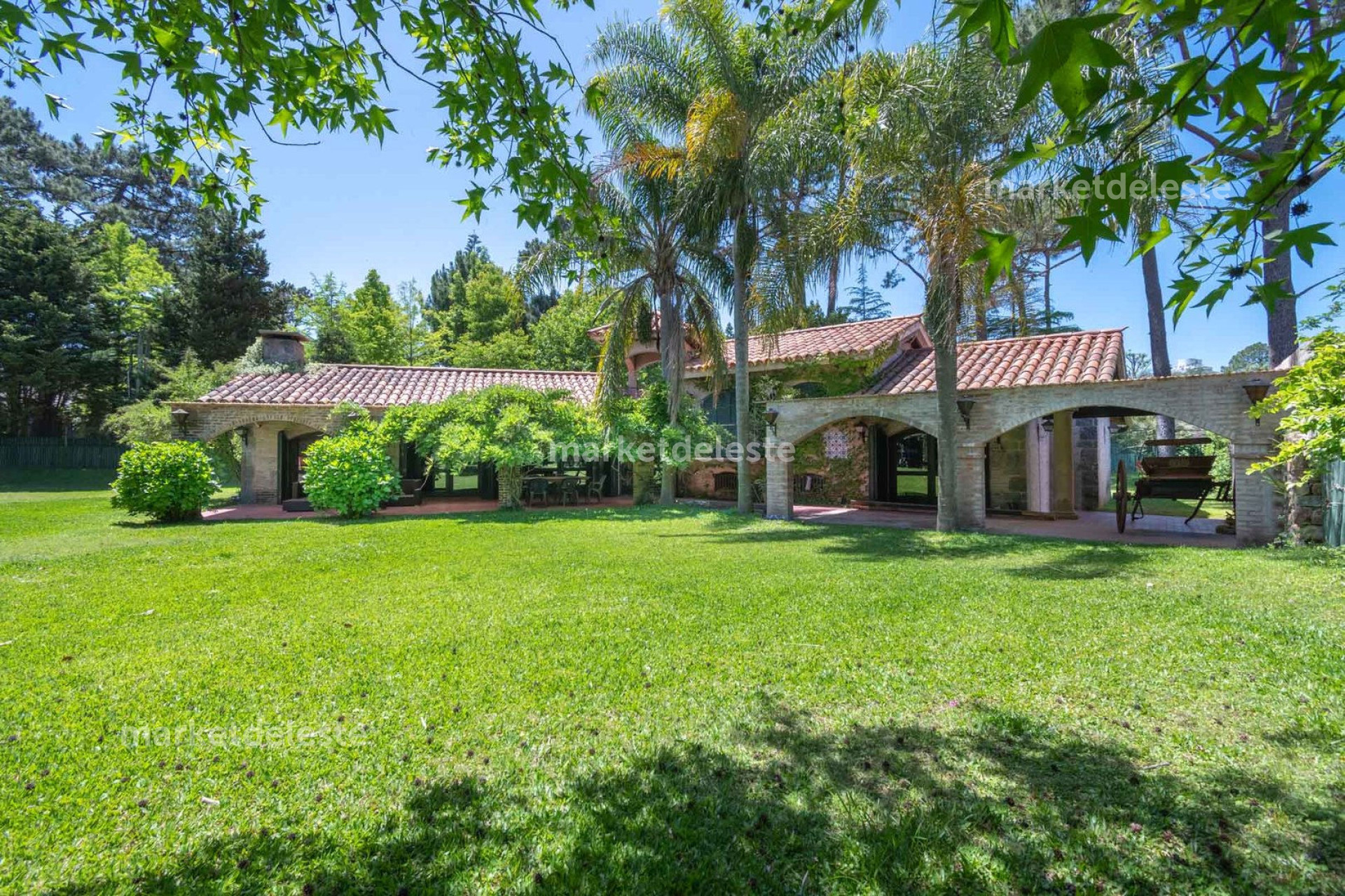 Casa ID.2508 - PLAYA MANSA - ESPECTACULAR CASA 