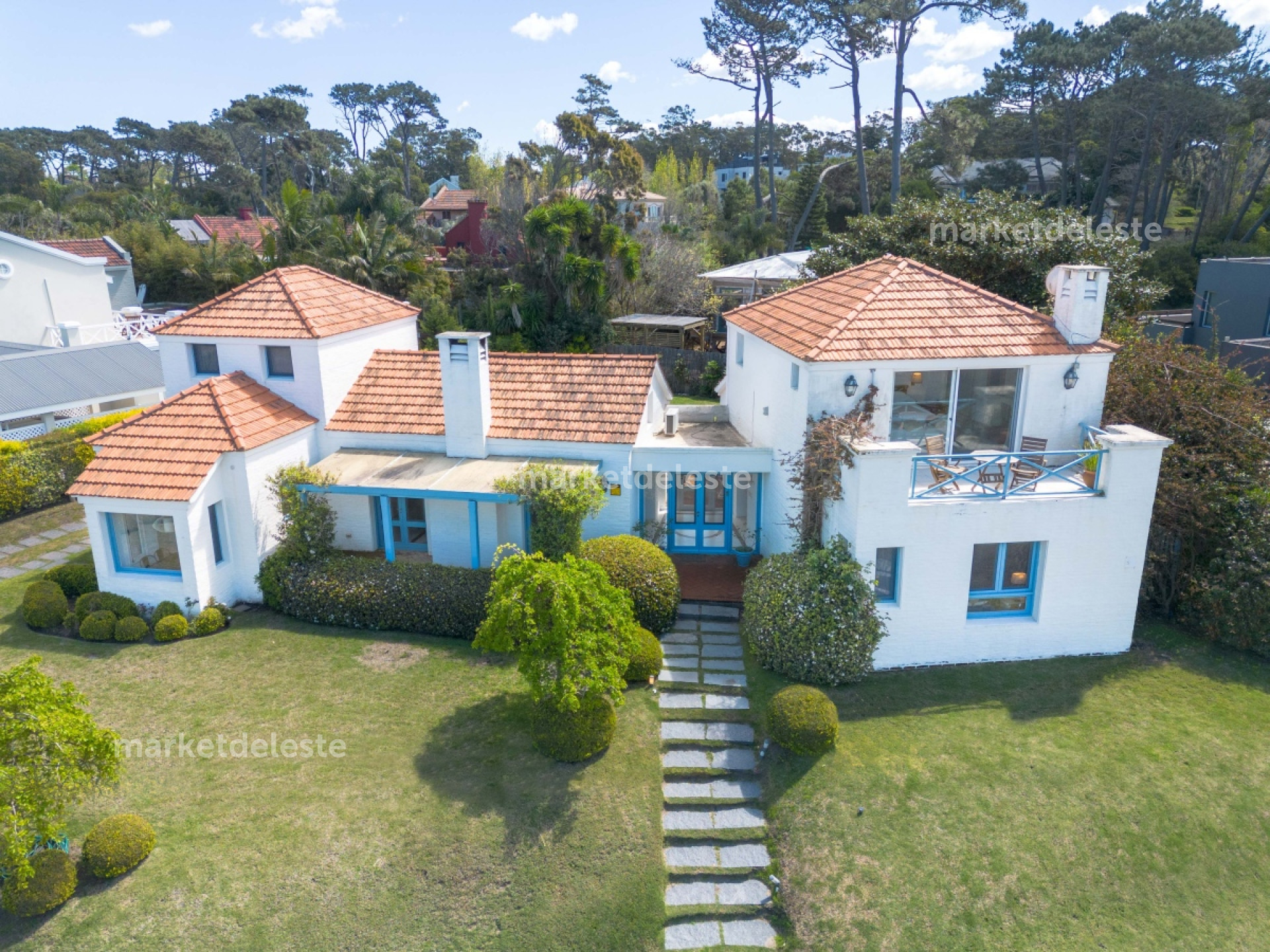 Casa ID.6940 - CASA EN MOTOYA - 4 DORMITORIOS