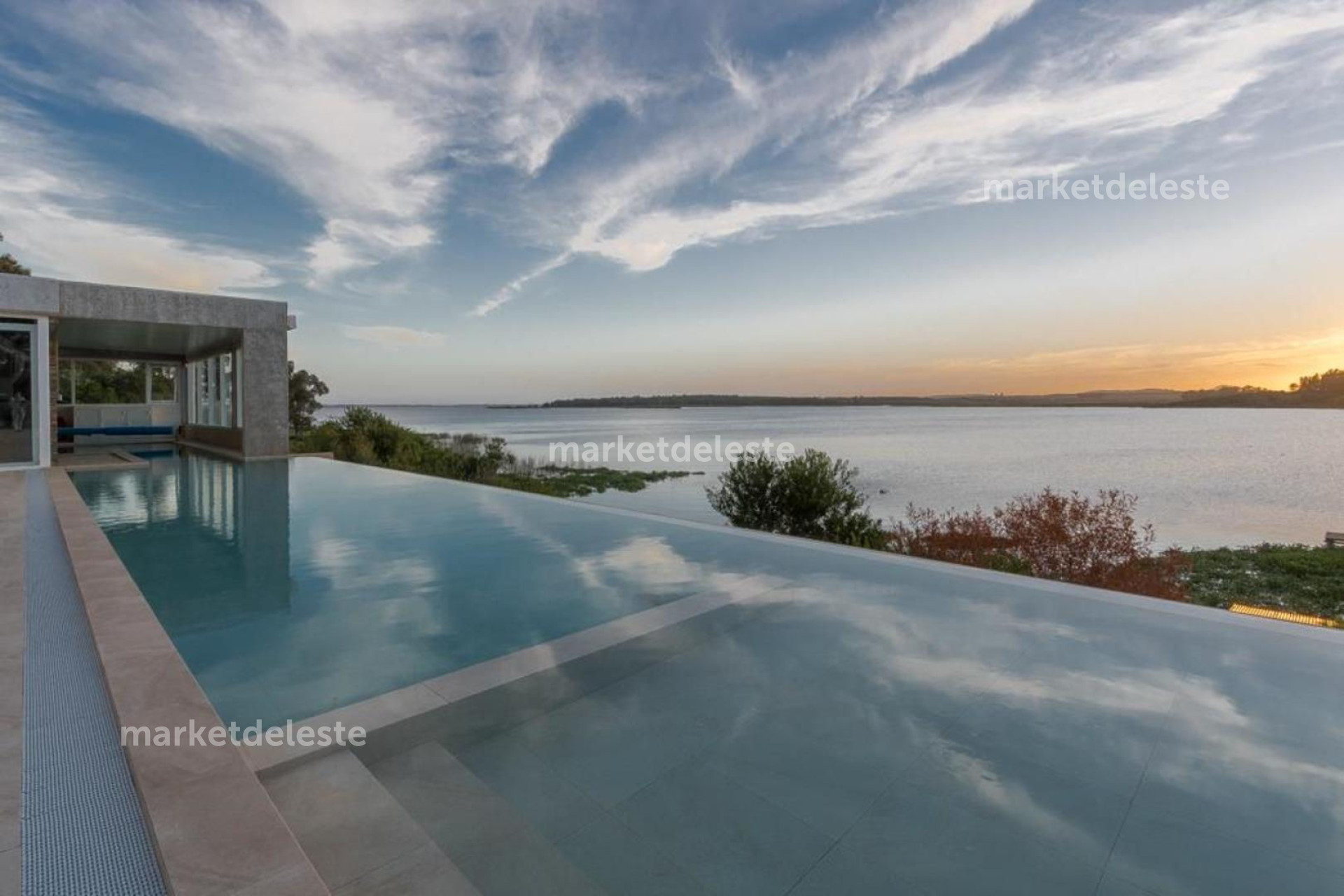 Casa ID.4985 - CASA SOBRE LAGUNA DEL SAUCE