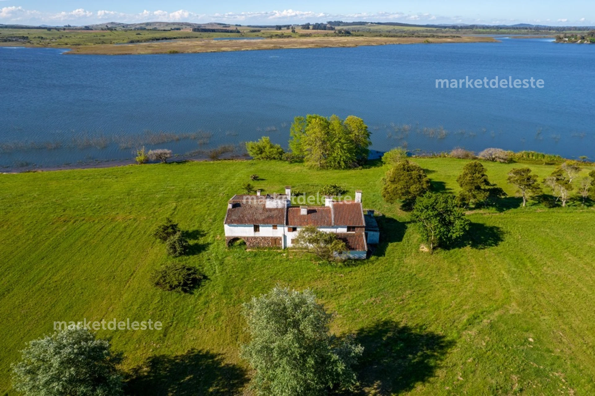 Casa ID.7283 - PUNTA DEL ESTE BARRIO PRIVADO 
