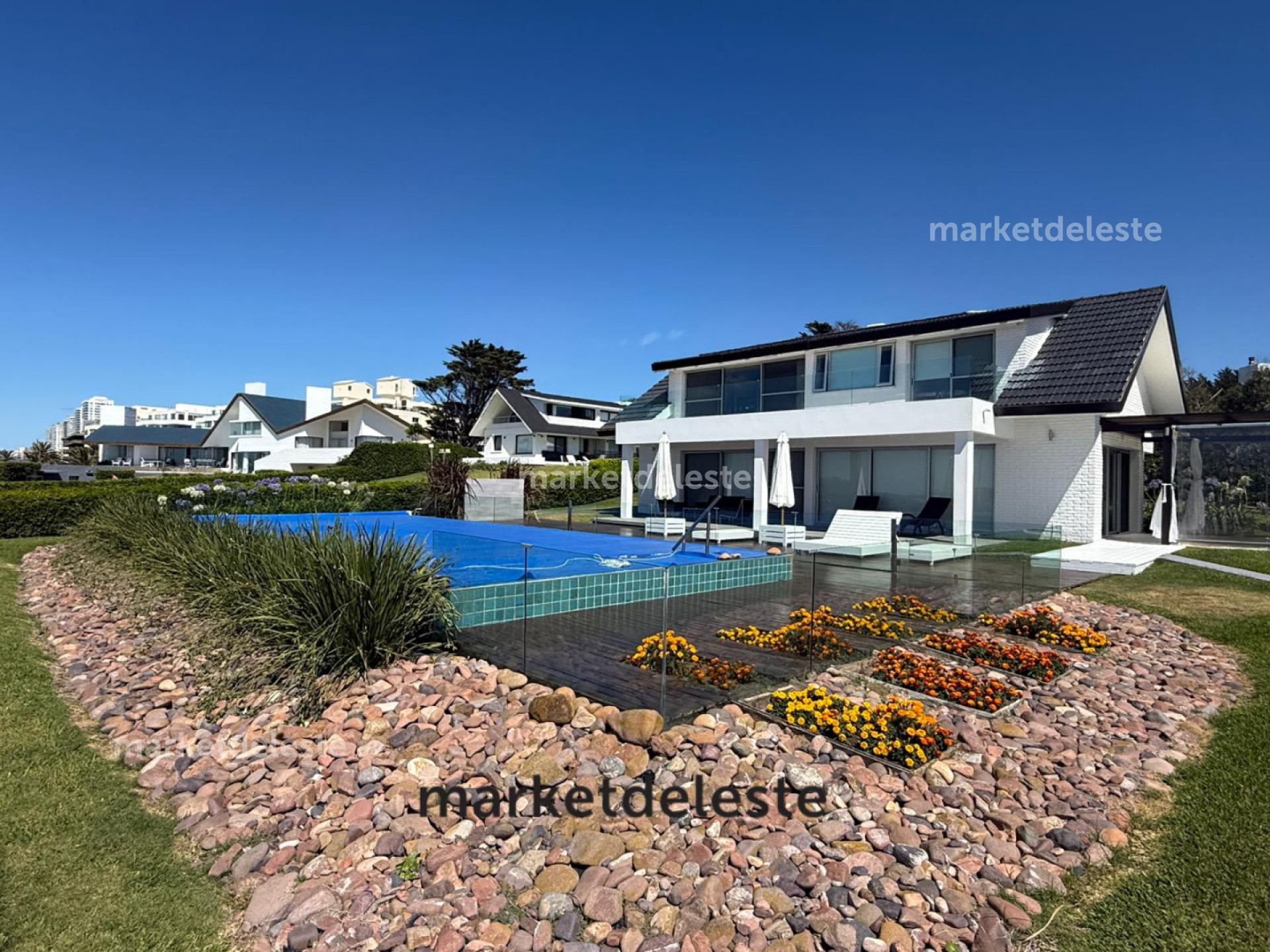 Casa ID.7825 - CASA FRENTE AL MAR EN PLAYA BRAVA