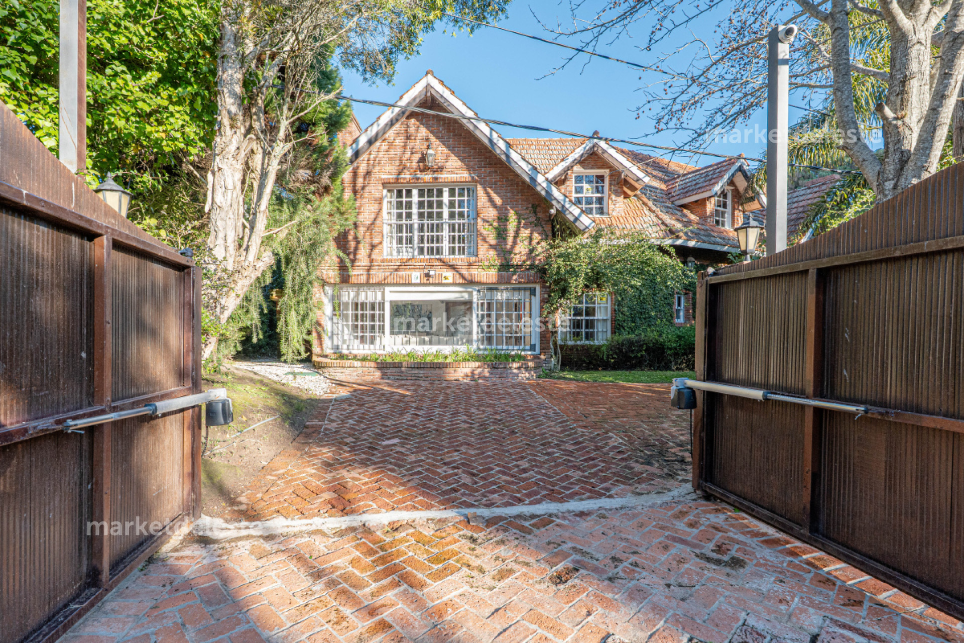 Casa ID.6852 - BARRIO GOLF - CASA INCREIBLE