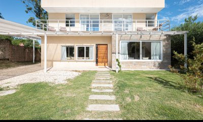 MODERNA CASA DE 3 DORMITORIOS EN MARLY