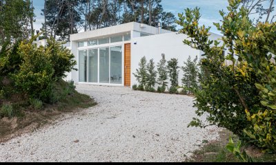 CASA A ESTRENAR - ZONA COLEGIOS