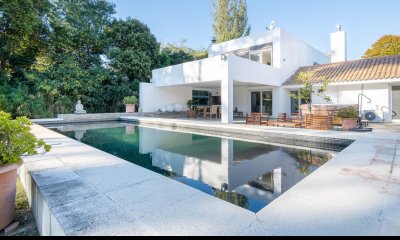 CASA EN EL BARRIO GOLF