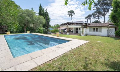 CASA EN ZONA COLEGIOS