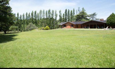 GOLF HOUSE - SOBRE LA CANCHA