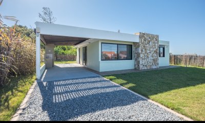 CASA EN PUNTA COLORADA - PIRIAPOLIS