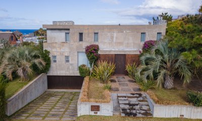 MAGNIFICA CASA EN MANANTIALES, PLAYA BIKINI