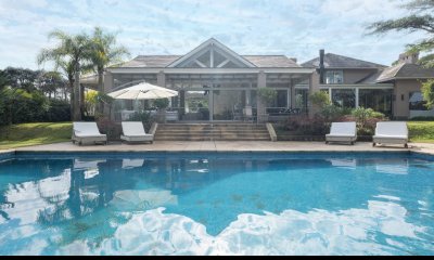 MEGA CASA EN LA BARRA