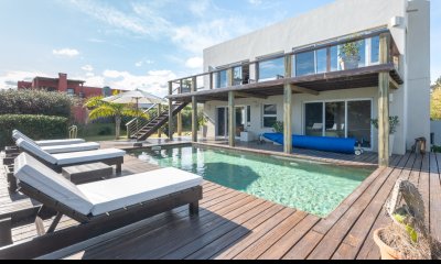 CASA MODERNA EN TIO TOM