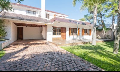 CASA EN LA MANSA