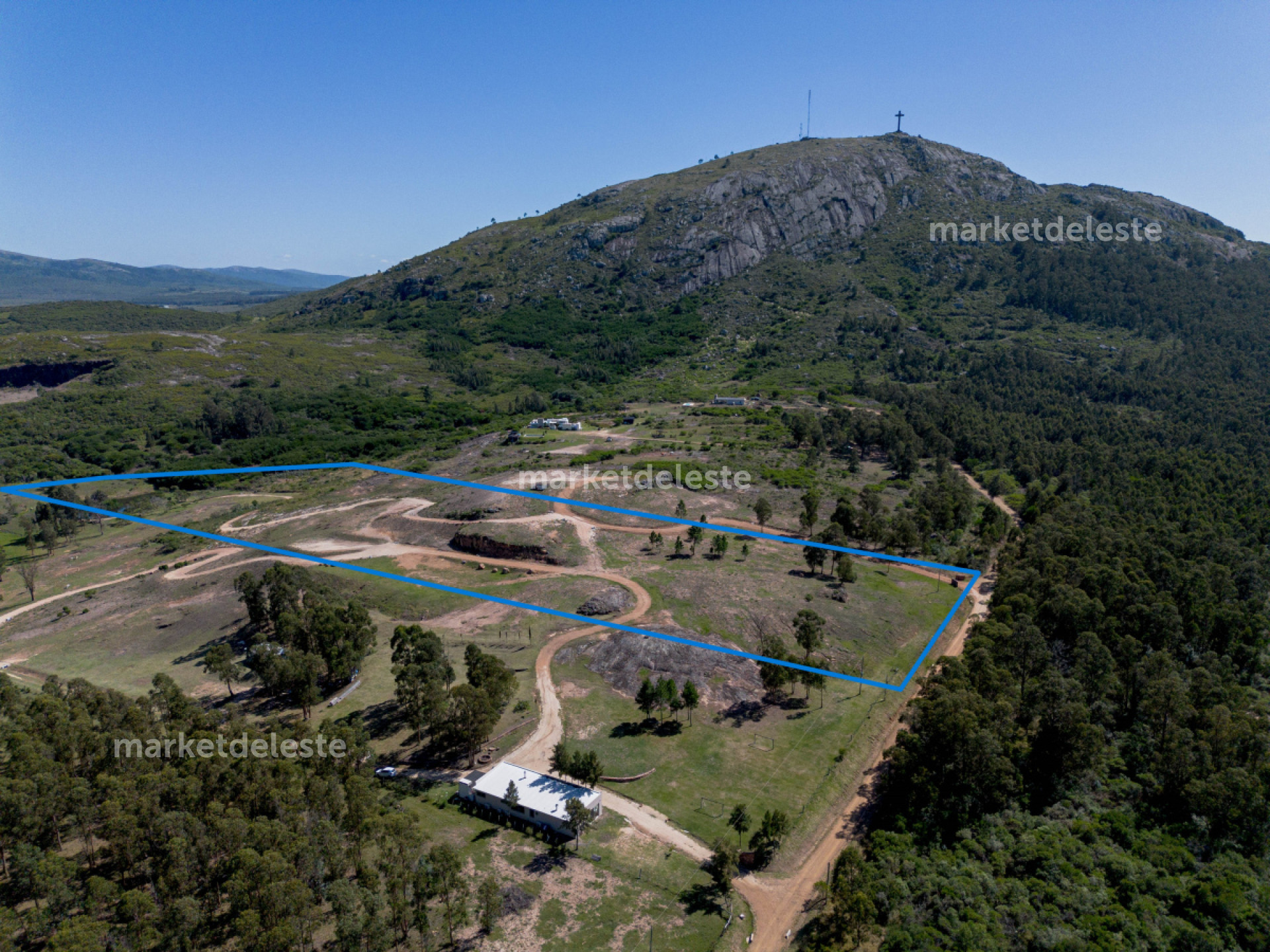 Chacra ID.7192 - CHACRA EN PIRIAPOLIS CON VISTA AL CERRO PAN DE AZUCAR 