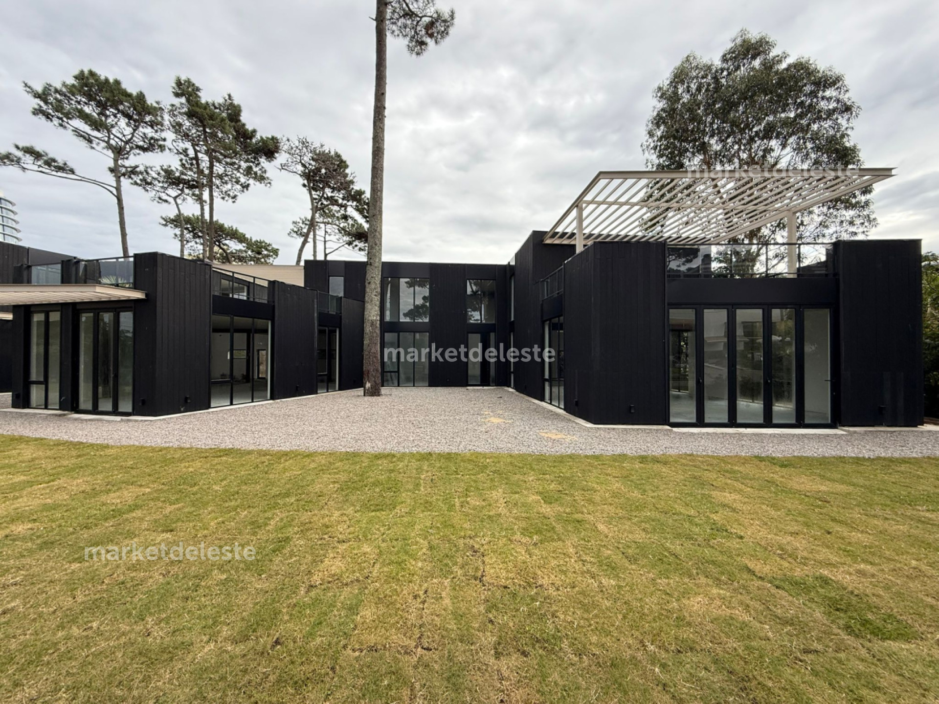 Local Comercial ID.7409 - LOCAL COMERCIAL EN AV P SIERRA