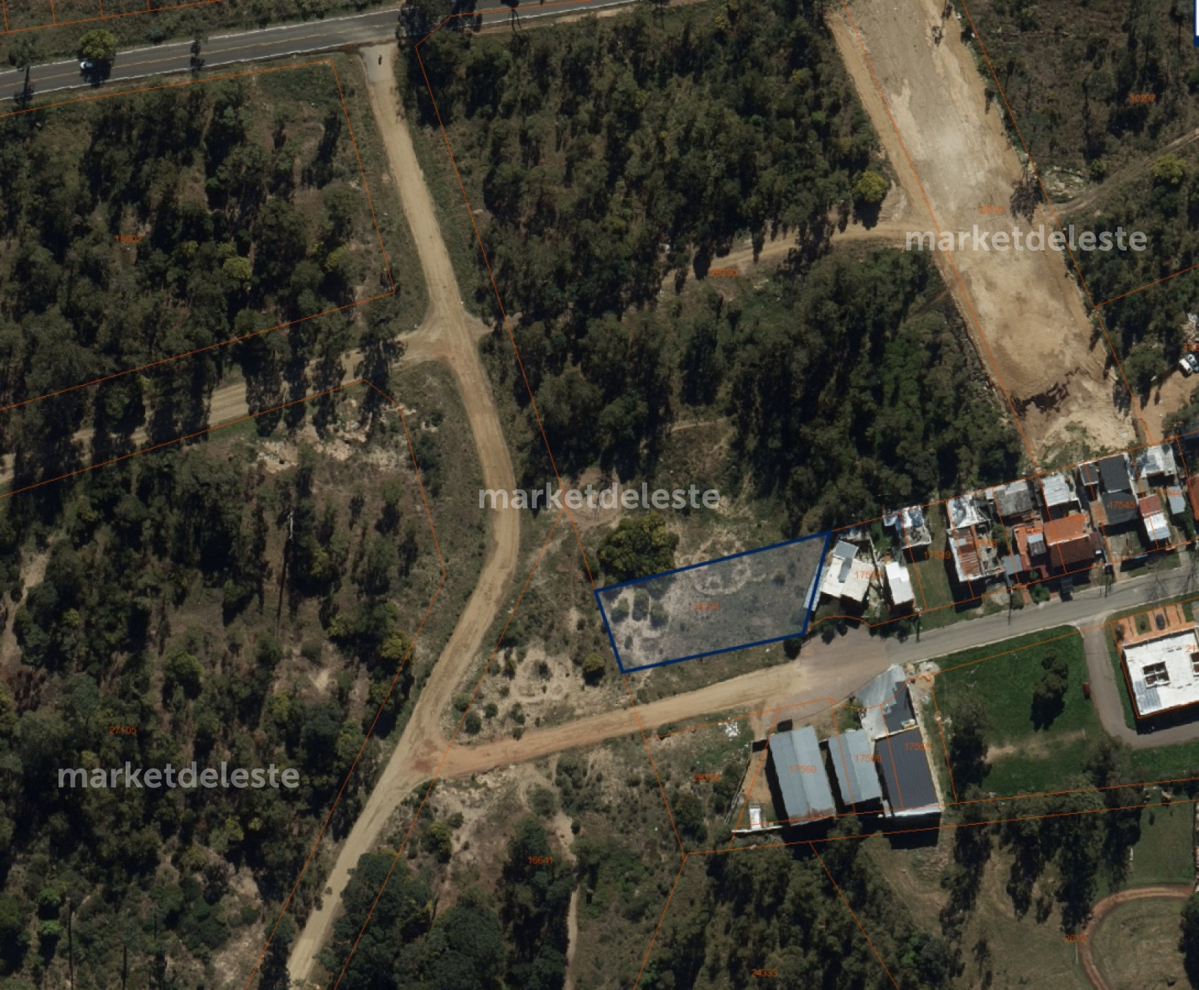 Terreno ID.7546 - LOTE PARA EDIFICIO - 5 PISOS 