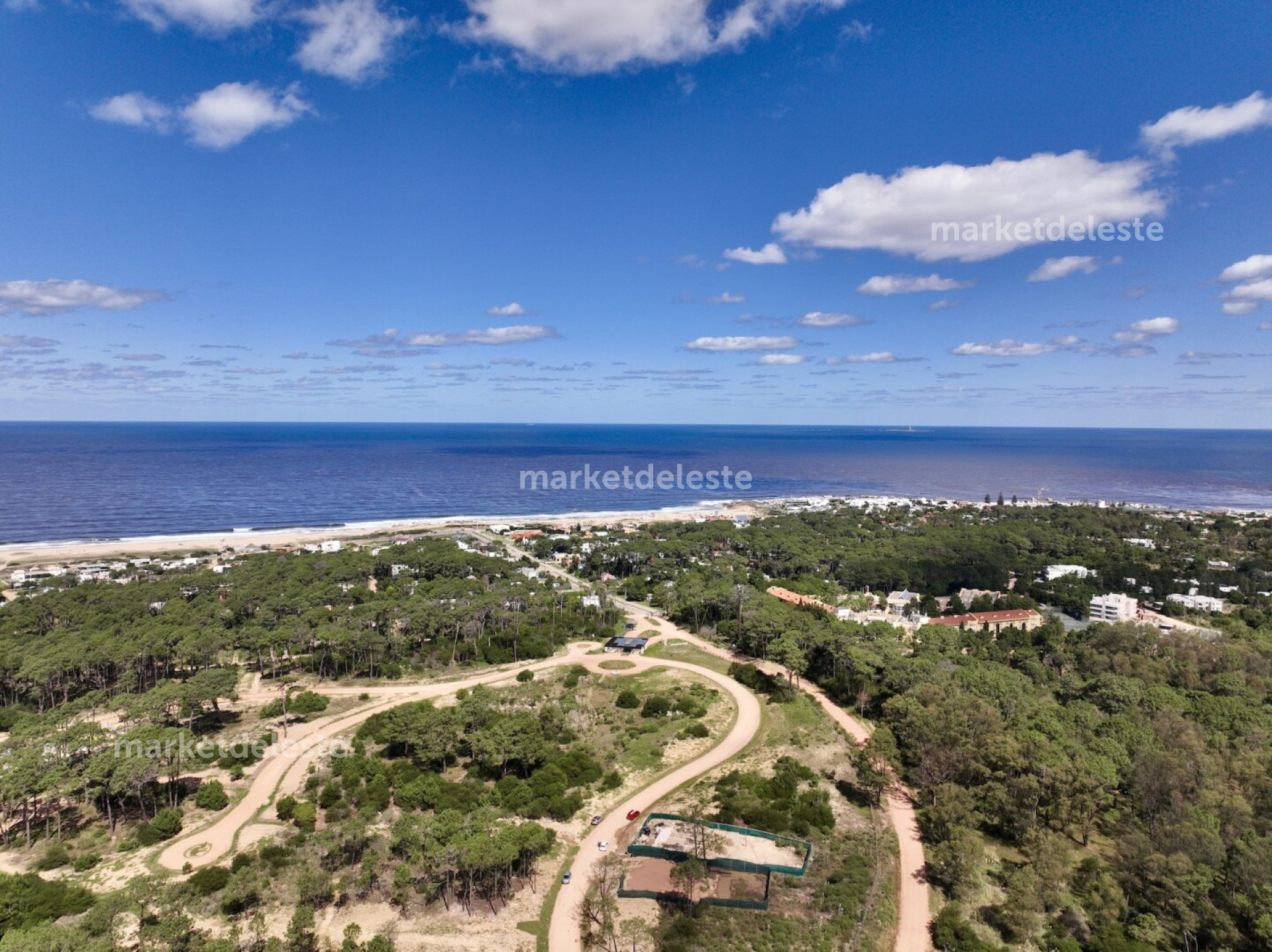 RESERVA MONTOYA - LOTE 1000m2 - MKT8046T
