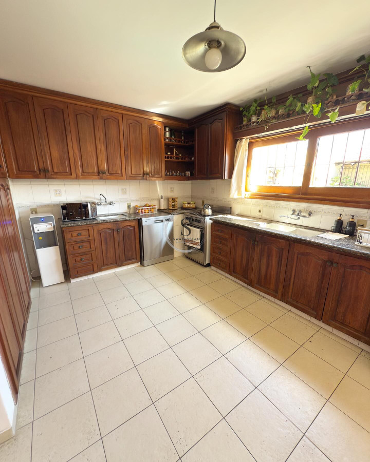Casa ID.202 - VENTA PARQUE BATLLE