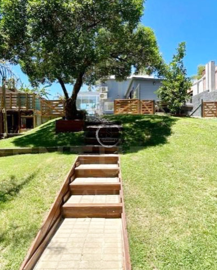 Casa ID.40 - Hermosa Casa A La Venta En Atlántida/dos Dormitorios/2 Cocheras