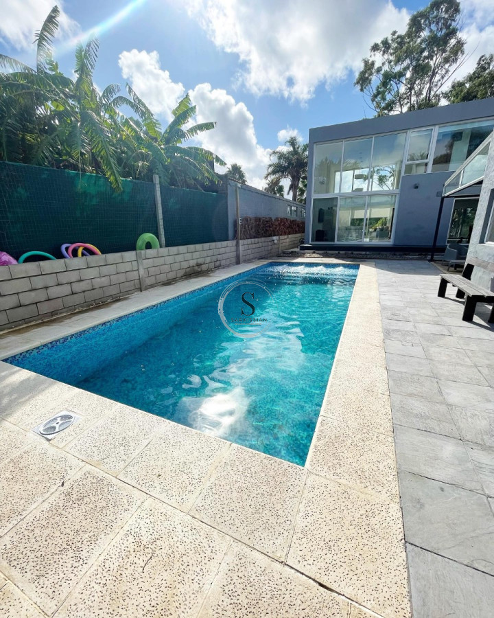 Casa ID.38 - Venta Atlantida, Gran Terreno, Piscina, Apto Invitados