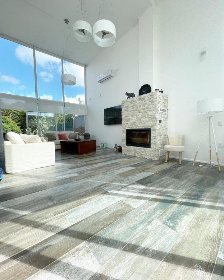 Hermosa Casa A La Venta En Atlántida/dos Dormitorios/2 Cocheras